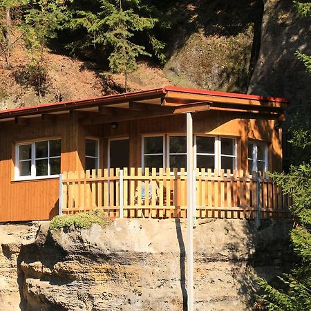 Malbenka - Chata Na Skale Pod Hradem Kokorin Екстер'єр фото